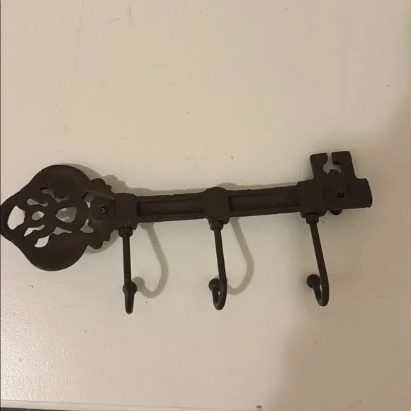 Antique-Style Iron Key Wall Hook Rack in Dark Brown - Picture 2 of 2